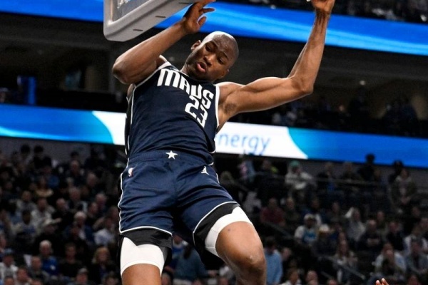 火箭训练营合同签下凯-琼斯:天赋与风险并存的内线赌局 火箭训练营合同签下凯-琼斯:天赋与风险并存的内线赌局